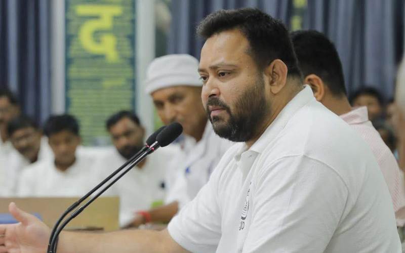   آر جے ڈی نے سوشل میڈیا پر این ڈی اے کے خلاف ووٹ خریدنے کے لگائے سنگین الزامات